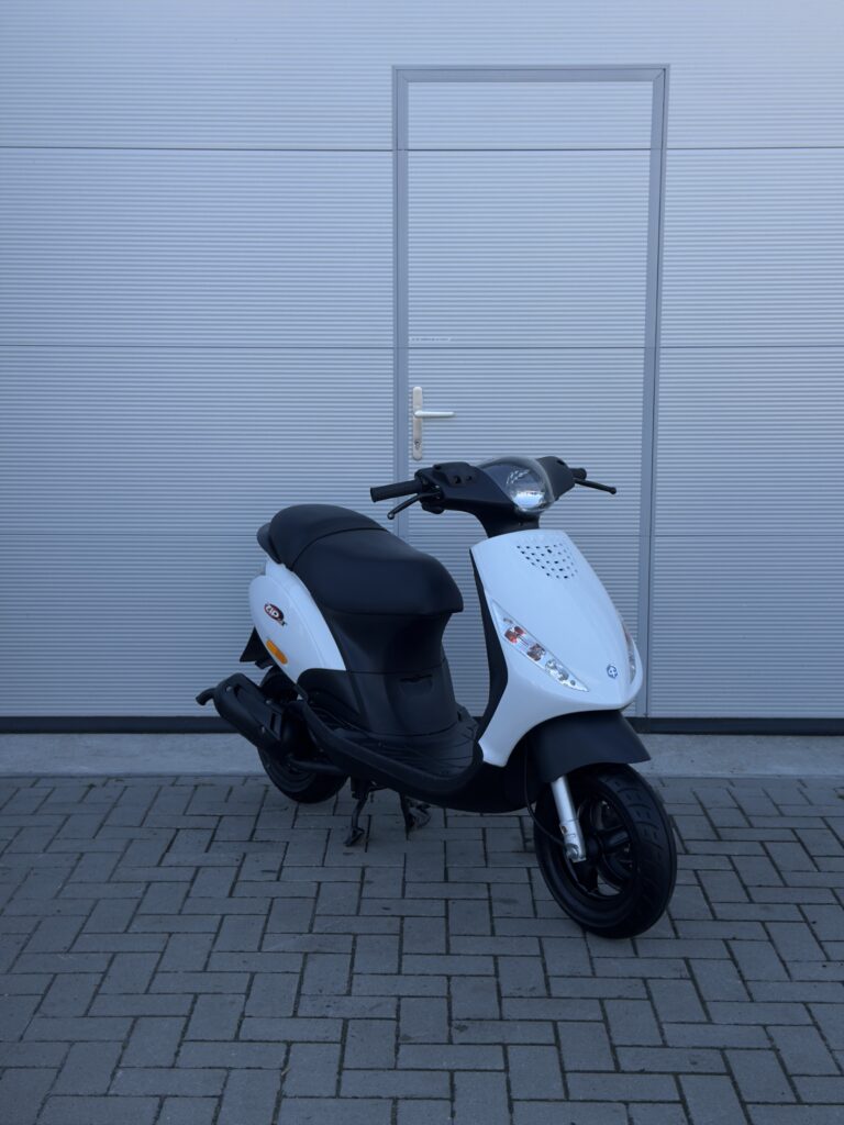 Piaggio Zip 2000 2T | 1541KM | NIEUWSTAAT