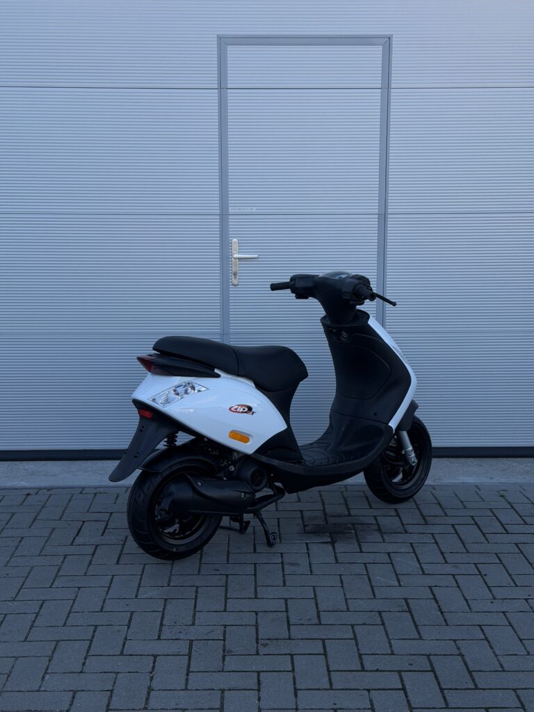 Piaggio Zip 2000 2T | 1541KM | NIEUWSTAAT