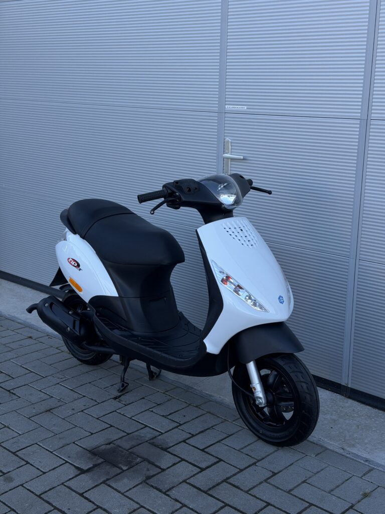 Piaggio Zip 2000 2T | 1541KM | NIEUWSTAAT
